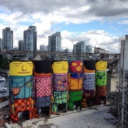 hahamagartconnect:  OS GEMEOS CREATE GIANTS IN VANCOUVER That