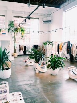 georgiecummings: Hands and feet for your ears now at Dagmar Rousset!