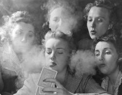 Nina Leen, On a May evening in 1941, members of the Young Women’s