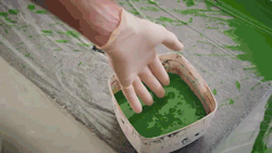 sizvideos:  These guys tried green paint to use green screen