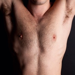 johnmacconnell:Serving you some body-ody-ody this #friskyfriday.