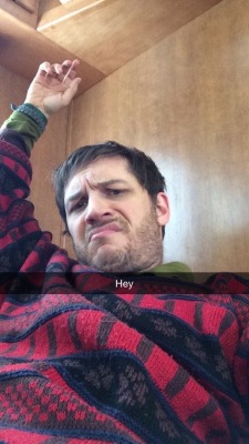buscemist: Tom Hardy doesn’t know how to use Snapchat. 