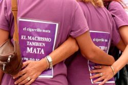 ehais:  not-a-ccoconut:  Smoking kills, SEXISM KILLS TOO.In Argentina,