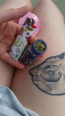 weed-breath:  Adventures with @smoketonumb & her great chillum