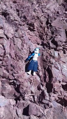 outcastcommander:Mini ARC enjoyed the local geology and the picnic