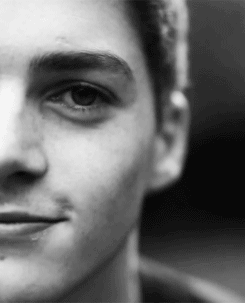 Finn Harries. Yes!! And he’s British!!!! :))))