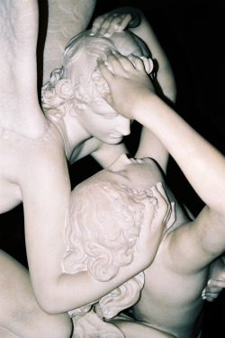 leuc:  Antonio Canova, Cupid And Psyche (detail).