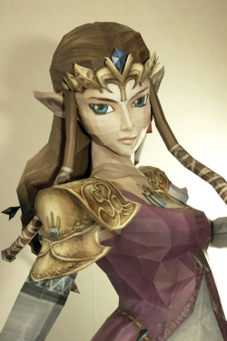gamefreaksnz:   Zelda life size papercraft by ~minidelirium Crafter: