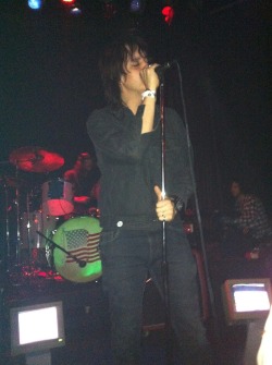 cheatingheartbeat1251:  Julian Casablancas secret show in New