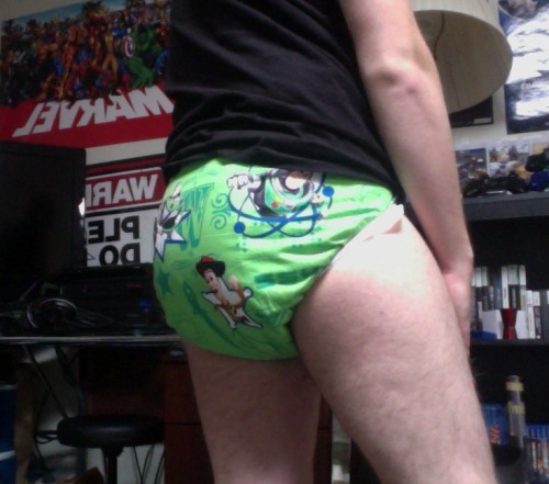 babyboyben:  Just got my Toy-Story cloth diaper! ^^ Don’t really want to have to clean it yet, so I just wore it over an abena. =D 