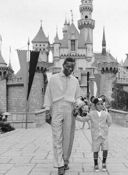 gameraboy:  Nat King Cole and his son Nat Kelly Cole visit Disneyland,