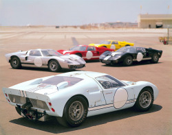 gasinblood:  1965 Ford GT40 Mk II by Auto Clasico on Flickr.