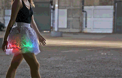 foxmulder:  instructables:  Day to Night-Light LED Skirt by MikaelaHolmeshttp://www.instructables.com/id/LED-Skirt/