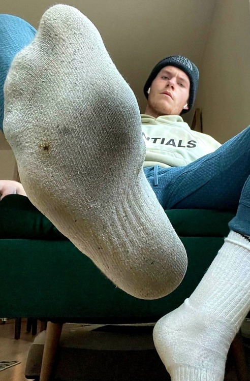 socksandskins:https://socksandskins.tumblr.com/