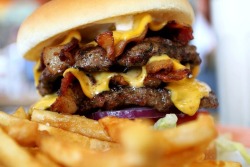 cubbylovesburgers:  Double Bacon Cheeseburger. 
