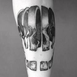 gaksdesigns:  Tattoo artist Dino Nemec / Instagram 