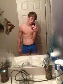 just-a-twink-again:  joelk1691:  Aye check out my blog and follow