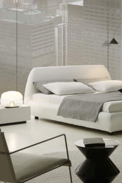 Modern Bedroom | © | AOI