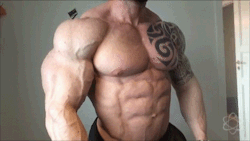 musclexperiments:  Massive muscles growing in front of your face!