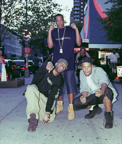 aintnojigga:  Jay-Z, Method Man, and Redman on a Manhattan sidewalk