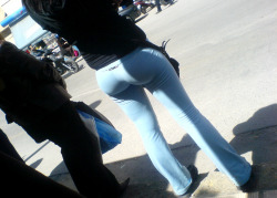 thatassinthosejeans:    To see more asses in jeans follow http://thatassinthosejeans.tumblr.com