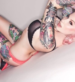 sexyinkgirls-mmm-so-nice:  Source:Sexy Inked Girlssexyinkgirls-mmm-so-nice