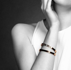 MODERN & CLASSY