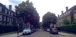 londann:   Ilchester Pl, London, UK 