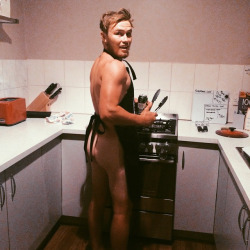 naked-straight-men:Naked chef.