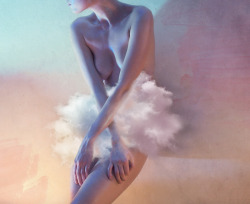 animageisha:  Lady with cloud by Kassandra 