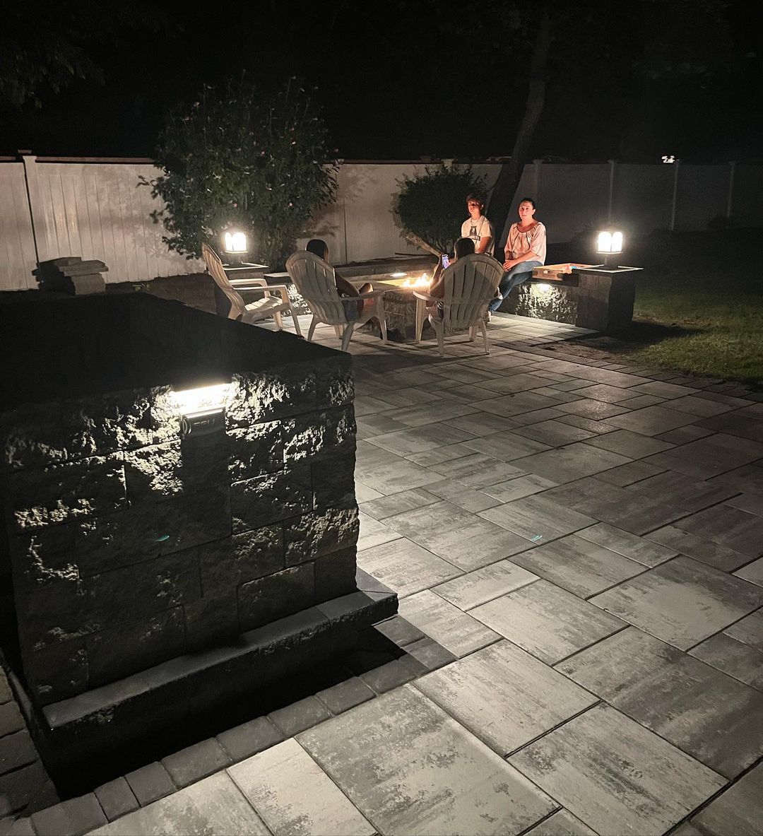 <p>Nothing gives us more pleasure then watching our homeowners enjoying there new outdoor living space. Down to the finishing touches in West Islip, Thank you for your patience 🙏🏻. Enjoy 🔥🍷 #stonecreationsoflongisland #masonry #pavers #patios #pools #kitchens #bars #firefeatures #waterfeatures #outdoorliving #pros #cambridgepavers #XL #smooth #westislip #longisland #newyork  (at West Islip, New York)<br/>
<a href="https://www.instagram.com/p/ChJCamUOFmn/?igshid=NGJjMDIxMWI=" target="_blank">https://www.instagram.com/p/ChJCamUOFmn/?igshid=NGJjMDIxMWI=</a></p>