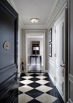 ganymedesrocks:  Simply Good Design, even if the floor tiling