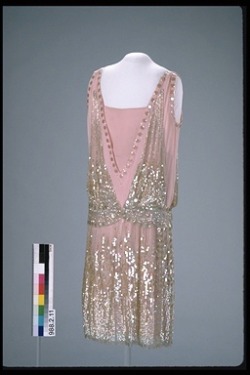 fripperiesandfobs:  Evening dress, 1925-26 From the Canadian