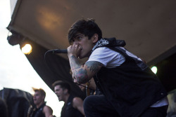 i-w0nt-fade-away:  Andy Leo of Crown the Empire 