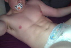 bratleybratley:  nappyyum:  Worth a Re-Blog Get me some ABDL