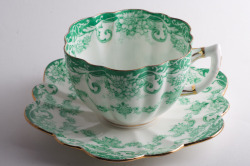 teatimewithemma:  Green Paragon 1908 Teacup and Saucer (by www.vintageandcake.co.uk)