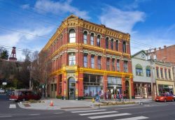 wanderlustav: Port Townsend is a seaport town punctuated with