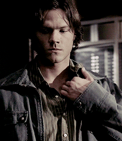 blueboximpala:  dean stop being so dramatic you’re killing