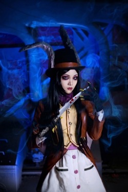 weheartcosplay:  Alice Liddell - Alice Madness ReturnsCosplayer: