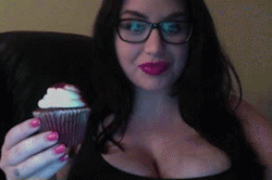 charlylovesbbw:  housewifeswag:  heirorocks:  housewifeswag:  this is a love story.  She makes my vagina wet and my stomach hungry.  life goal unlocked.  Watching a sexy fat chick eating cupcakes!?!?! Could life get any better!!!!! The answer is no! 