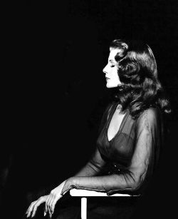 classichollywoodcentral:  Rita Hayworth 