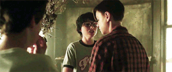 tozierbraks:  mood: richie looking @ eddie to help calm himself