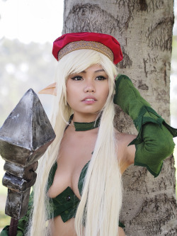 cosplayhotties:  Alleyne from Queen’s Blade 1 by SNTP  