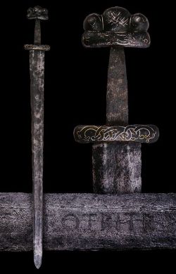coolartefact:  Viking Sword with gold and silver inlaid Nordic