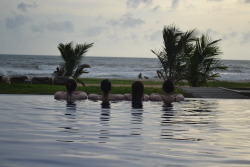 webuiltthis-schmidty:  Sri Lanka 2012, best holiday ever!