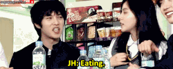  When Hyorin asks Jonghyun what the next game challenge is. 