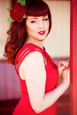 alternative-pinup:  Alternative PinupPinup Twitter