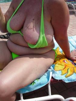 bbwcum:  Her tits, belly, and thighs - so big, fat, plump, and