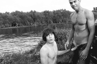 exposingexhibitionists:  nordicboi:  Horny boys at the lake 