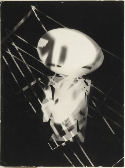 ignacioararipe:    Laszlo Moholy-Nagy (1895 – 1946) Sans titre